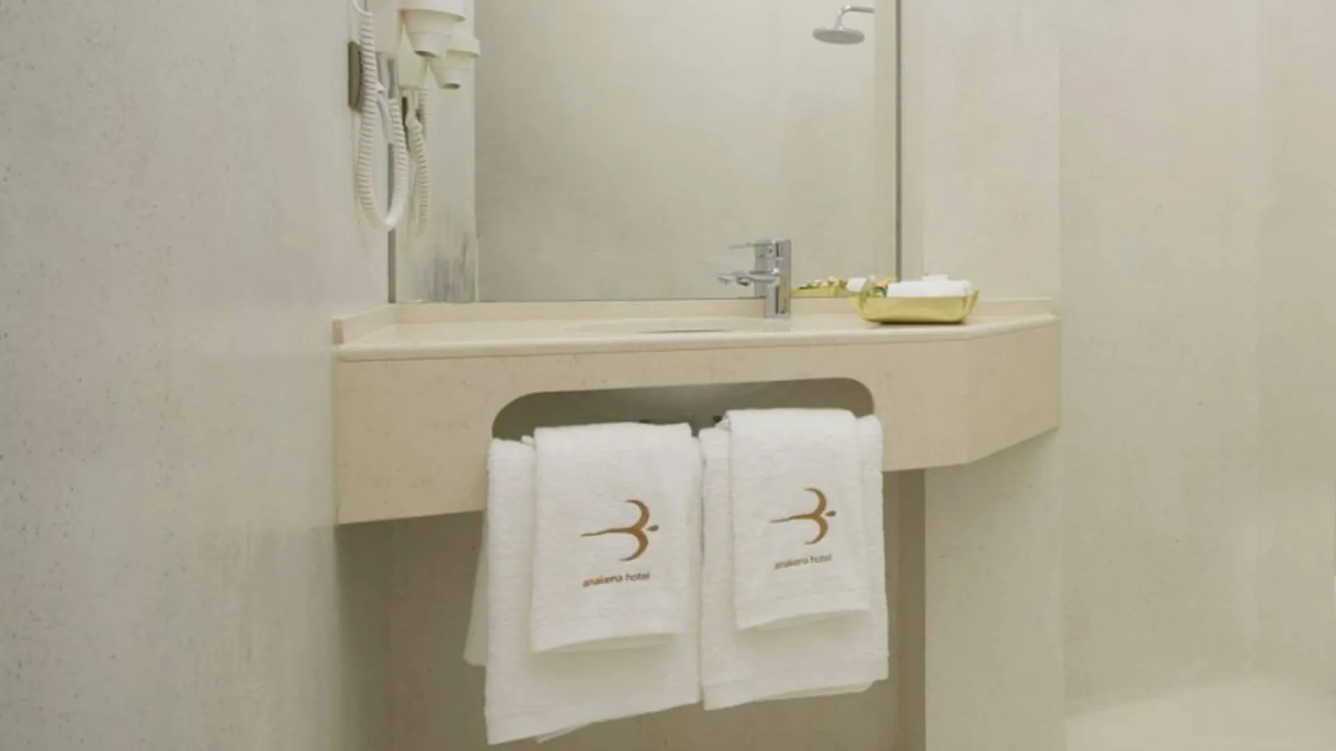 Anakena House Bed & Breakfast Barcelona