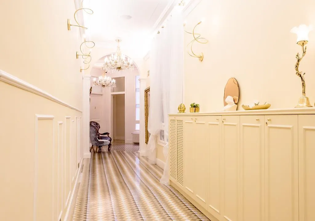 Anakena House Bed & Breakfast Barcelona 3*,  Spain