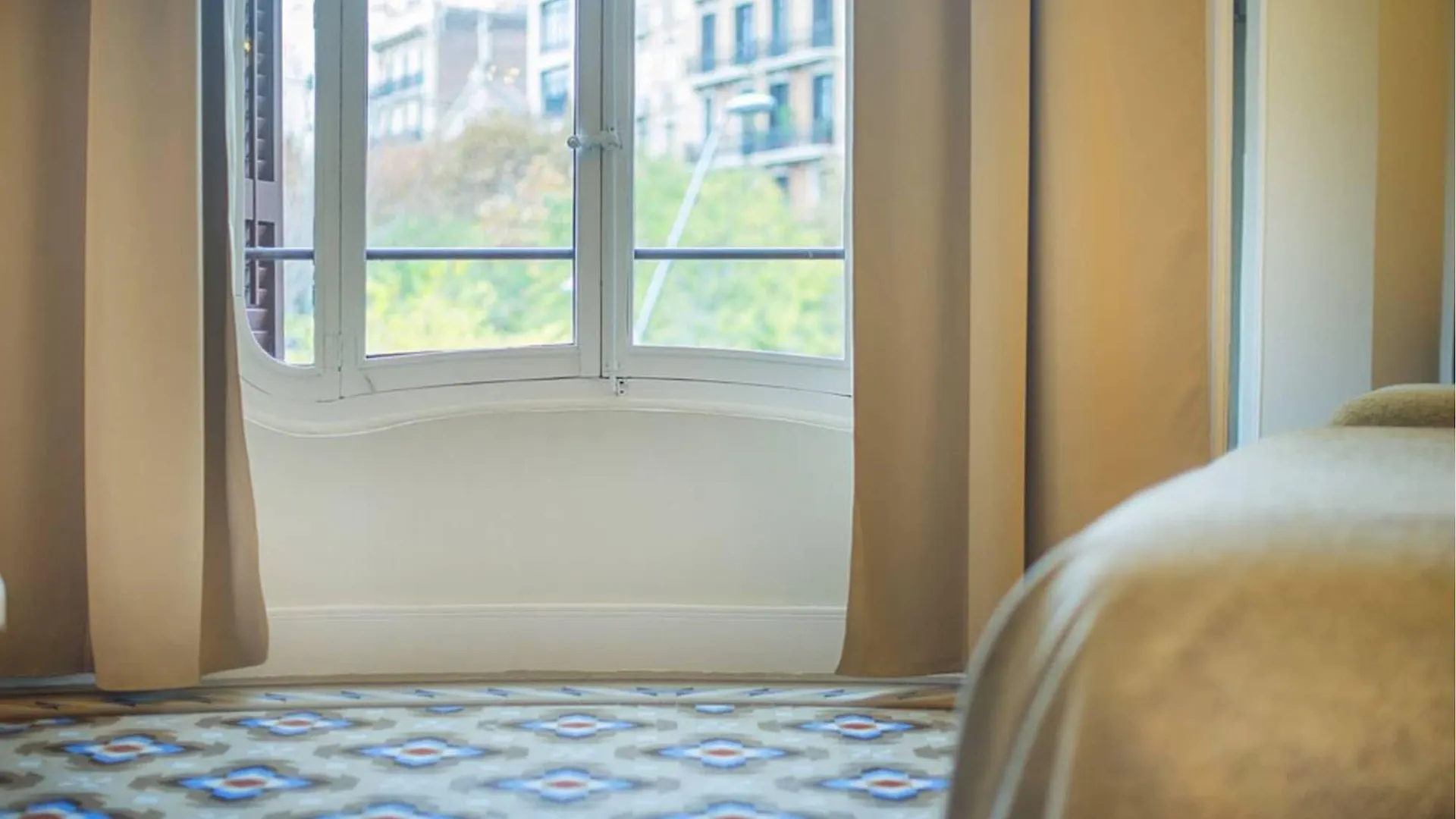 Anakena House Bed & Breakfast Barcelona