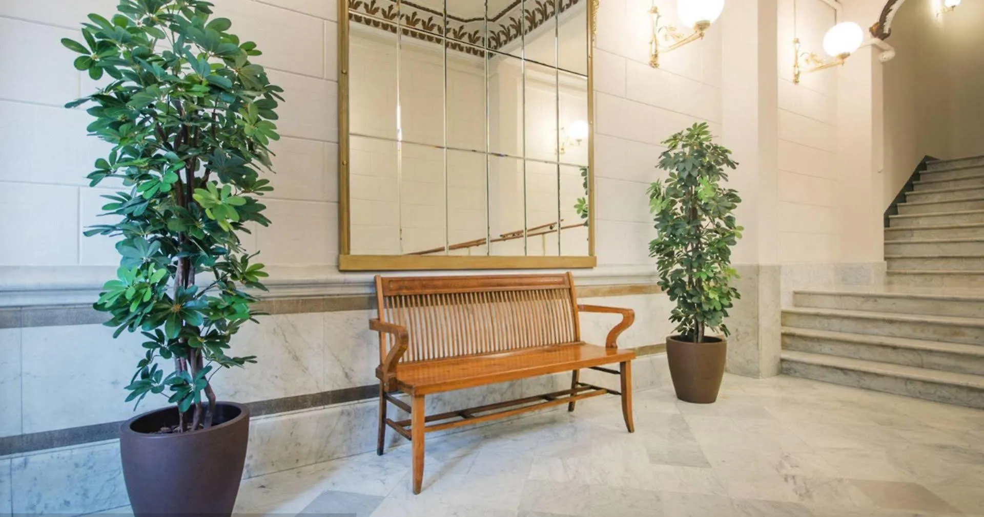 Anakena House Bed & Breakfast Barcelona
